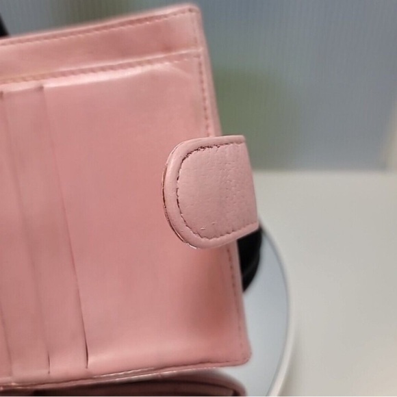CHANEL Mark Caviar Skin PINK COCO BI-FOLD WALLET - Picture 5 of 16